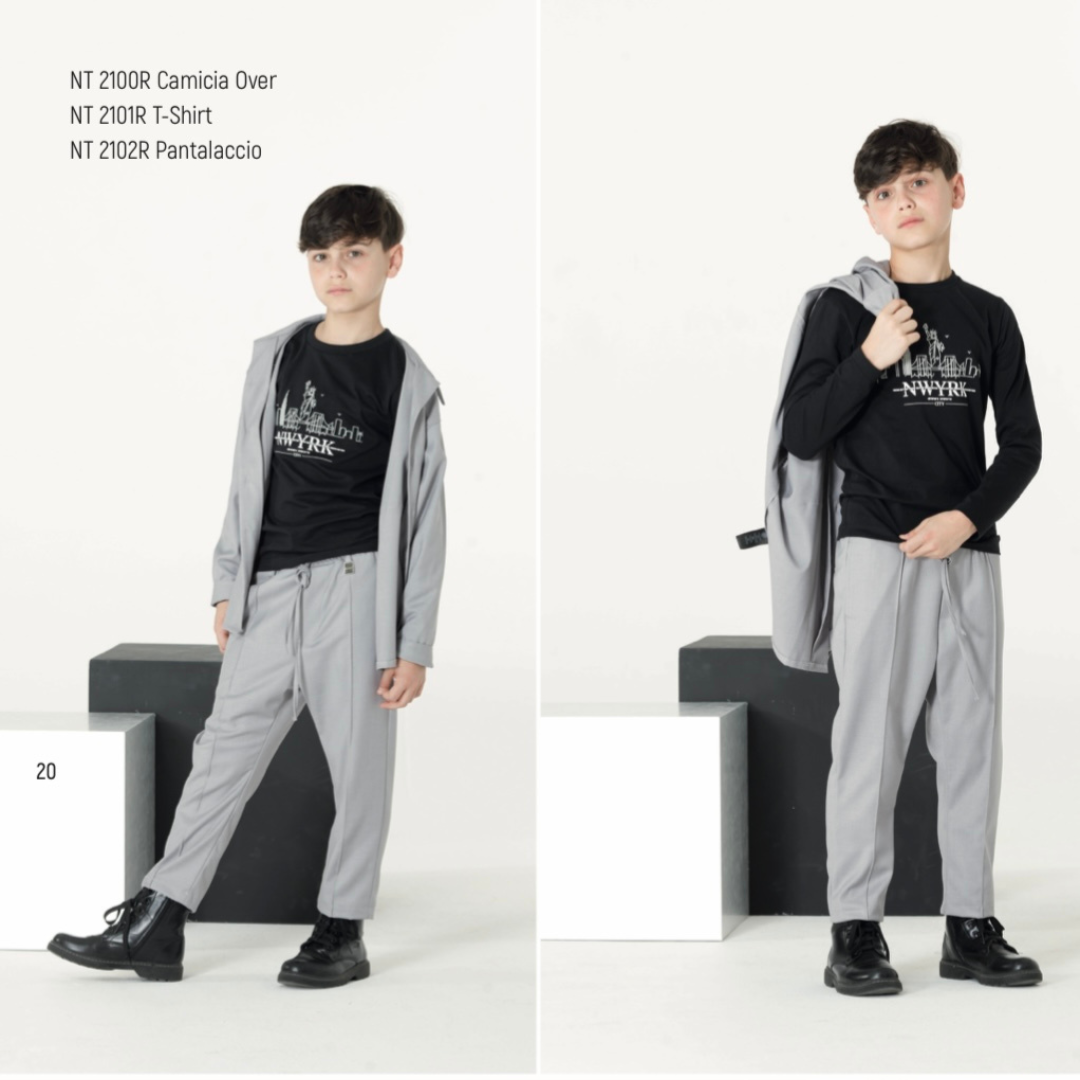 Camicia grigia NeverToo disponibile da 8 a 18 anni