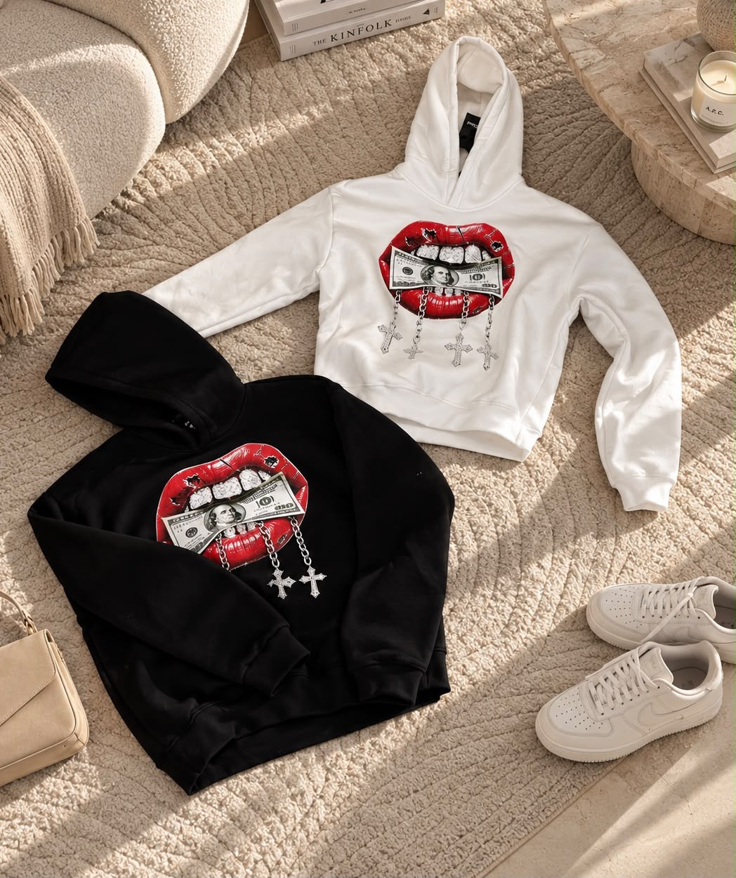 Felpa LIPS ON LOCK con cappuccio