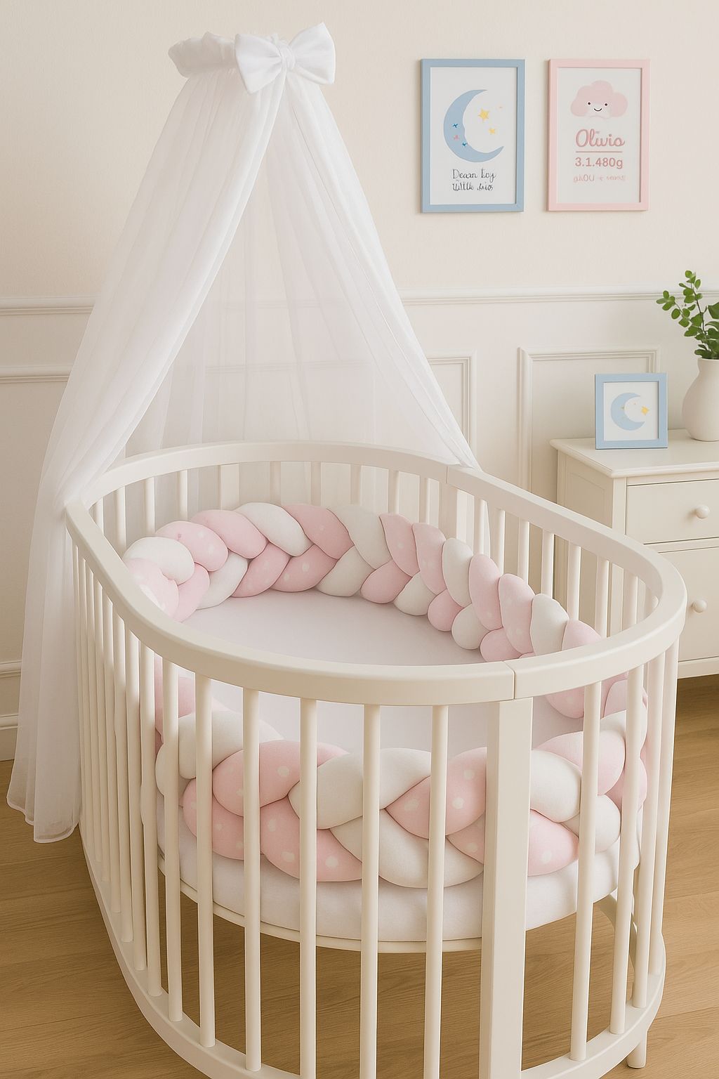 Paracolpi treccia disponibile in celeste e rosa