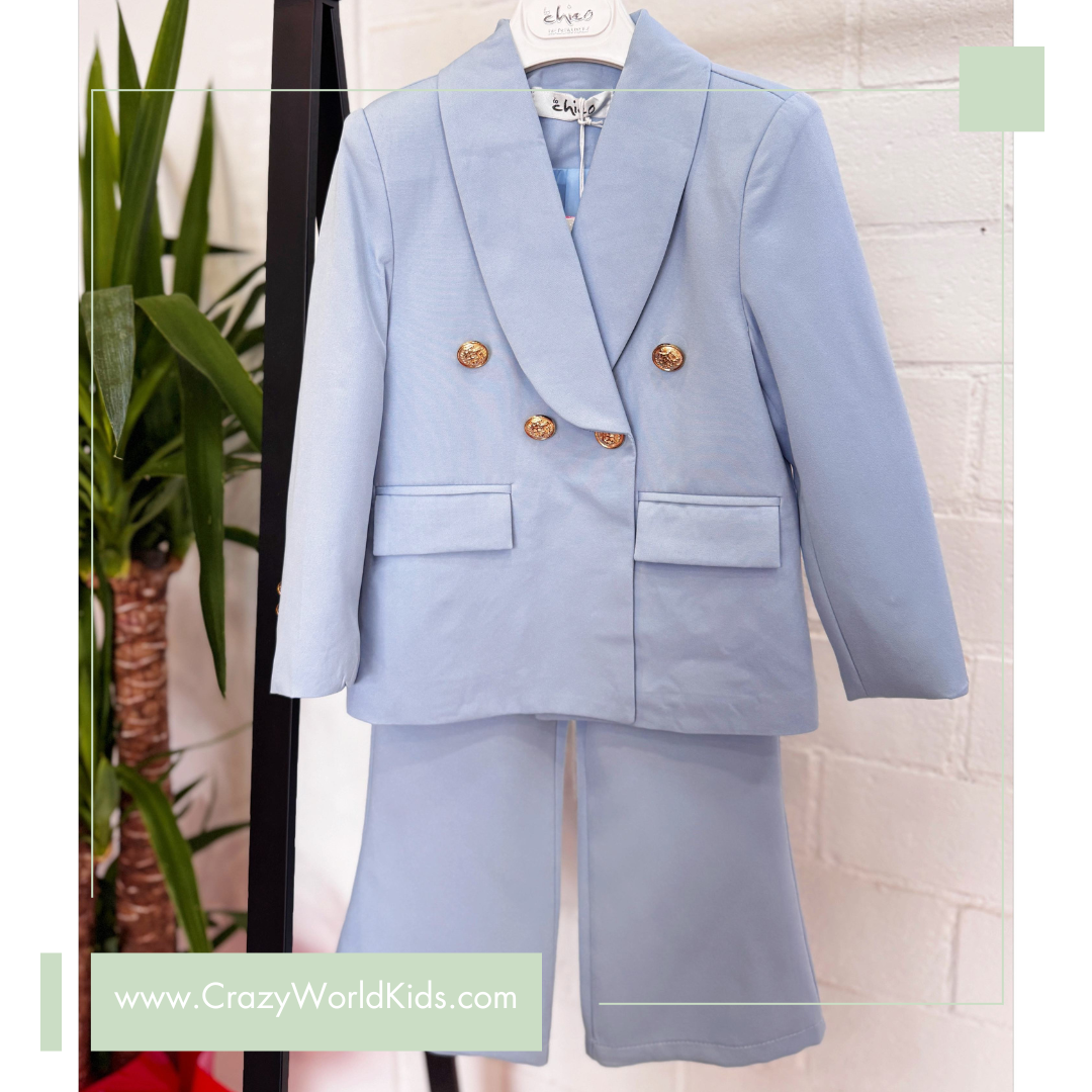 Tailleur disponibile in beige e celeste dalla 4 alla 14 anni