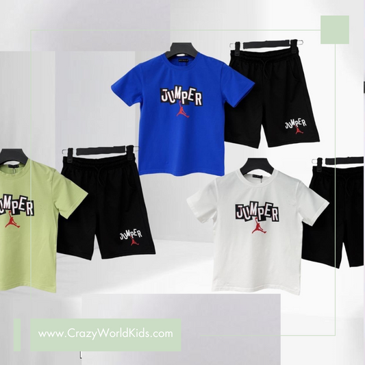 Completo t-shirt e pantaloncini disponibile in tre varianti di colore dalla 4 alla 14 anni