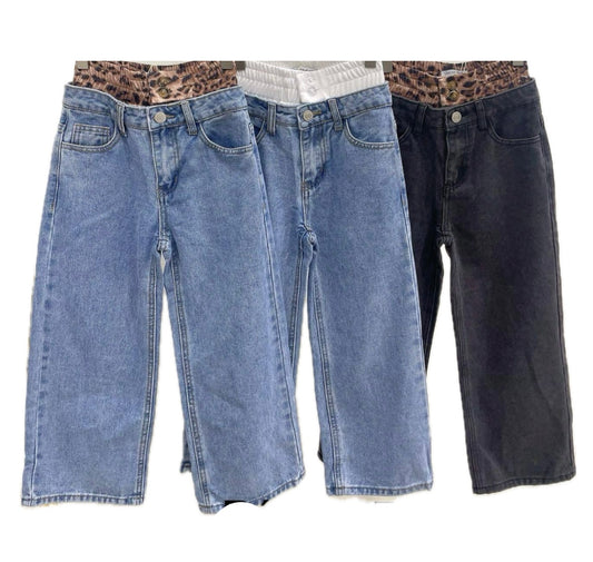 Jeans con elastico bianco  in vita disponibile dalla 4 alla 14 anni
