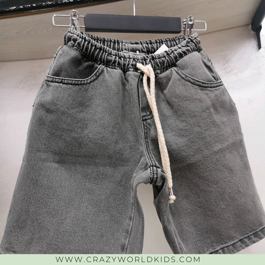 Bermuda denim lavaggio grigio scuro disponibili dalla 8 alla 14 anni