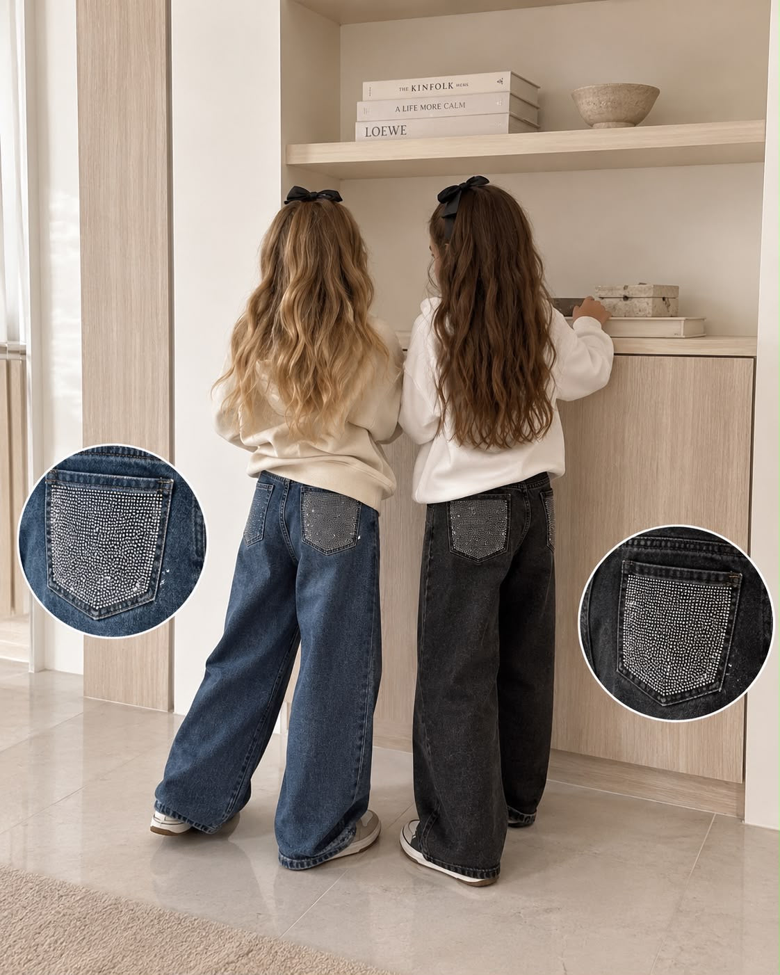 Jeans in denim or Black