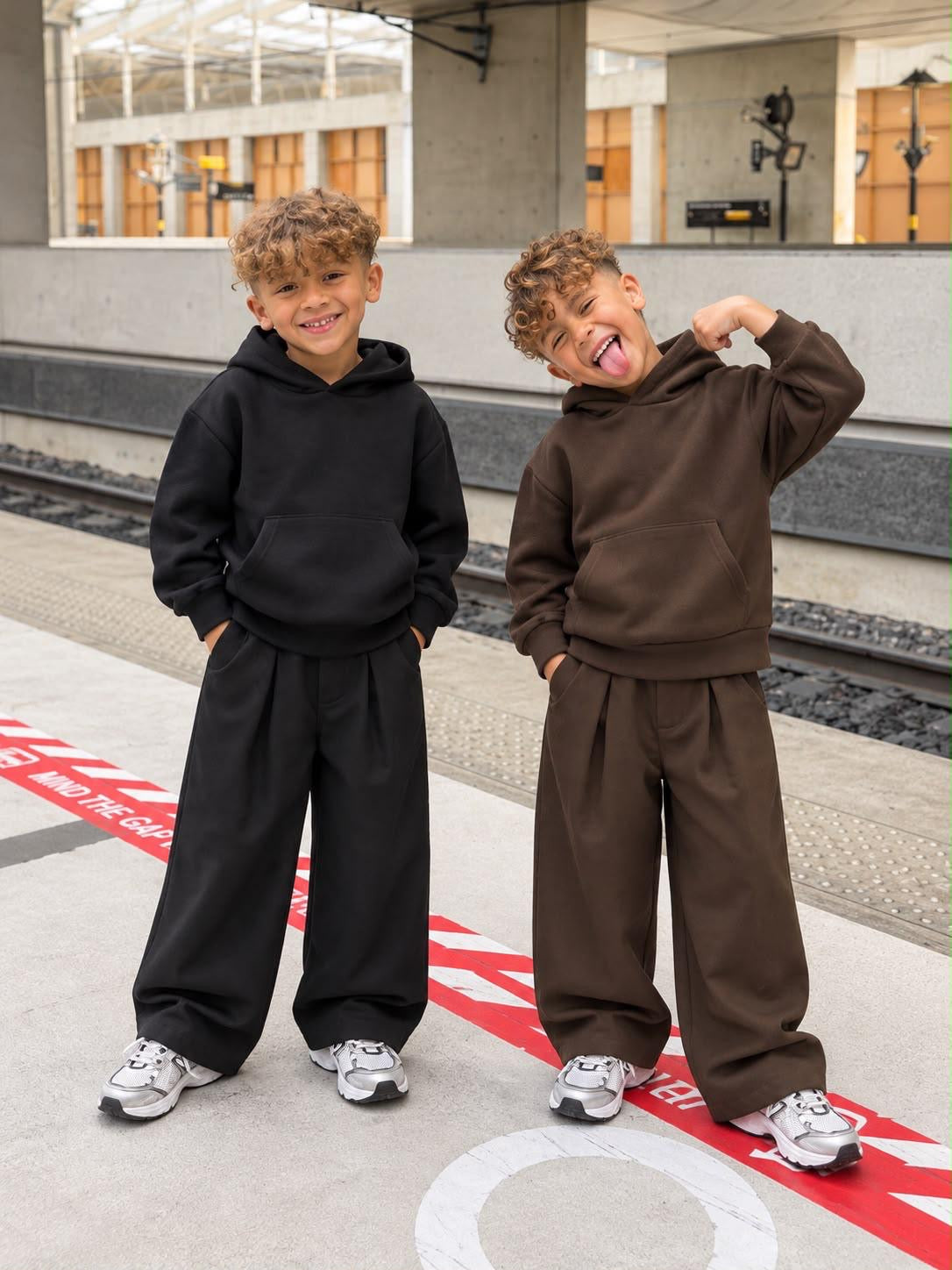 Pantalone Brown or black