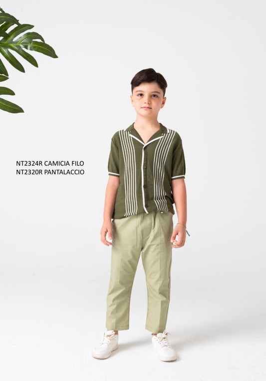 Pantalone verde disponibile dalla 8 alla 18 anni