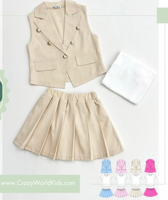 Completo tre pezzi disponibile in beige ,fucsia e  celeste dalla 4 alla 12 anni