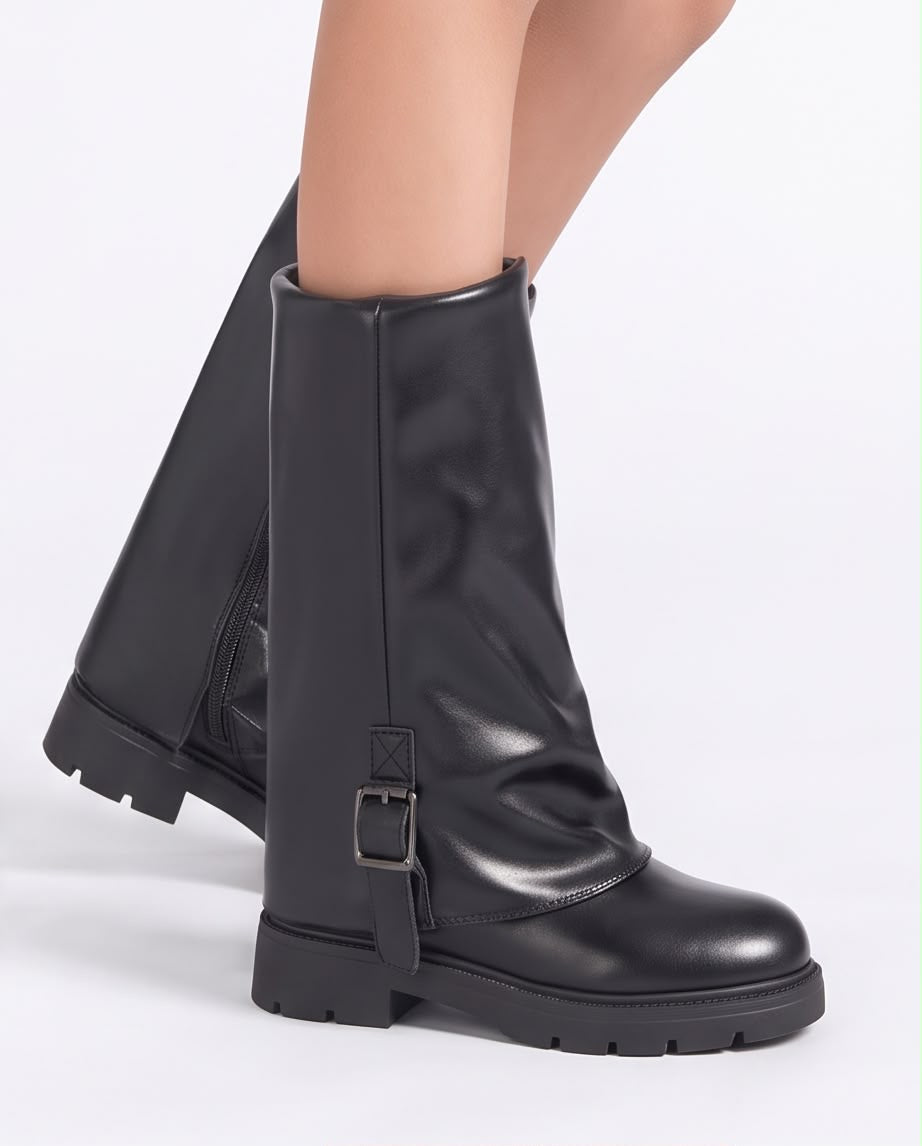 Stivale nero modello GIVENCHY