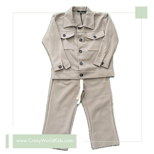 Completo camicia e pantalone disponibile dalla 4 alla 14 anni